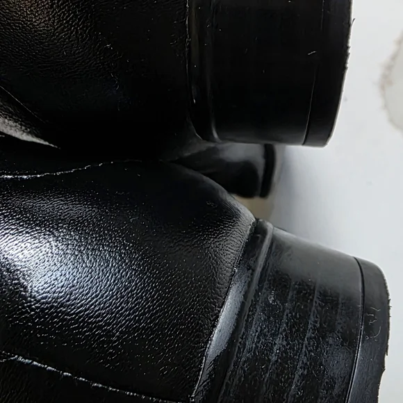 Clarks Size 12 N Black  Slip-On Shoes With Small Heel - Picture 2 of 5